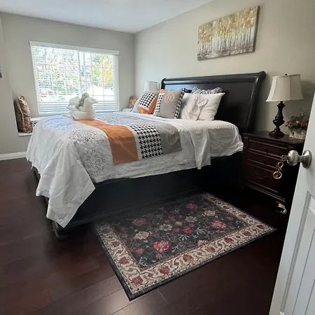 2#Family Suite King Bed Room Chino Hills Exterior photo